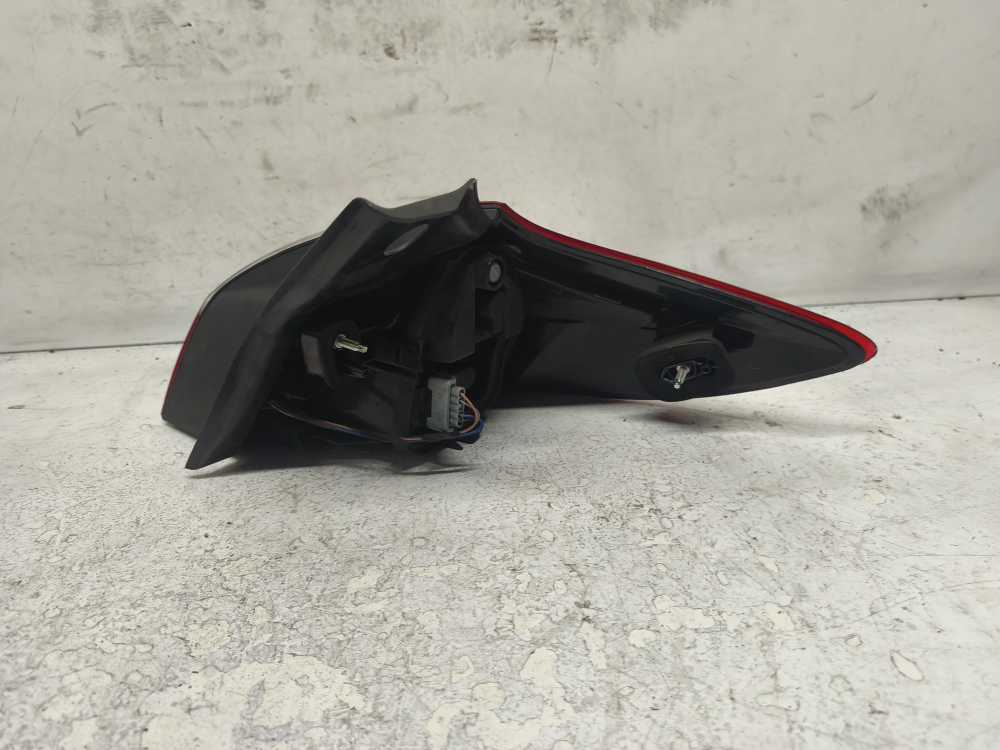 FEU ARRIERE GAUCHE RENAULT - Vue 2